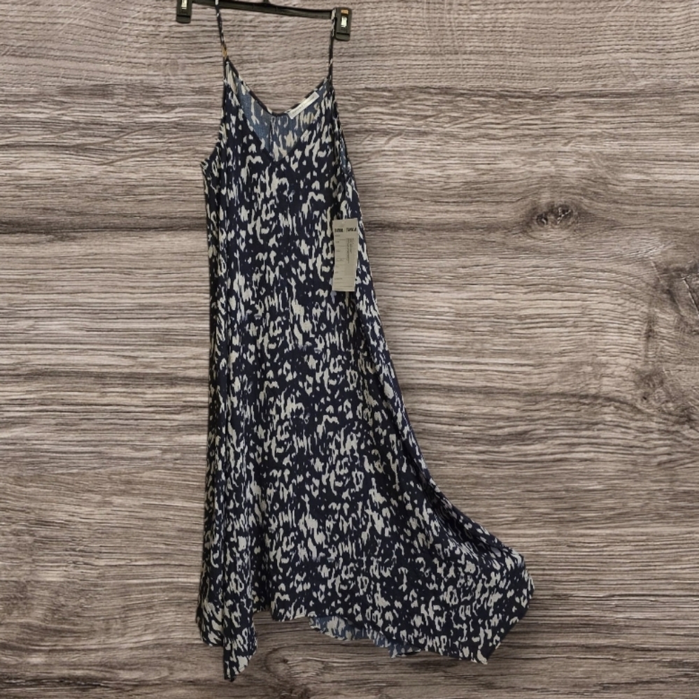 Elegant Navy and White Maxi Dress